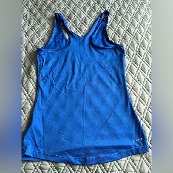Nike Pro Dri-Fit tanktop - Picture 2 of 3